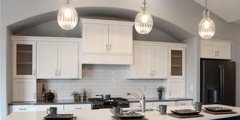 A 2010s all-white kitchen design