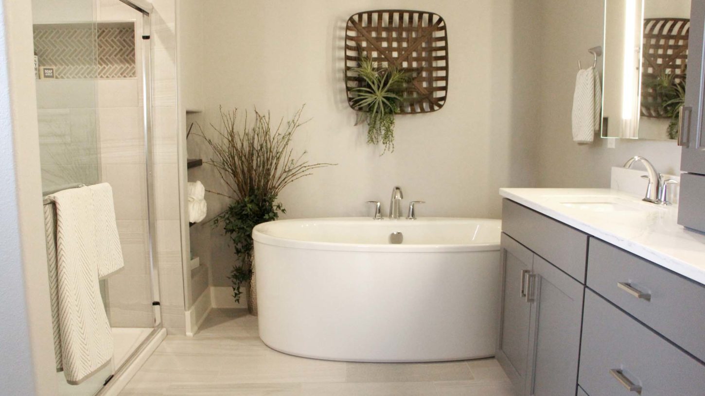 Master bath tub and shower of the Genevieve model home