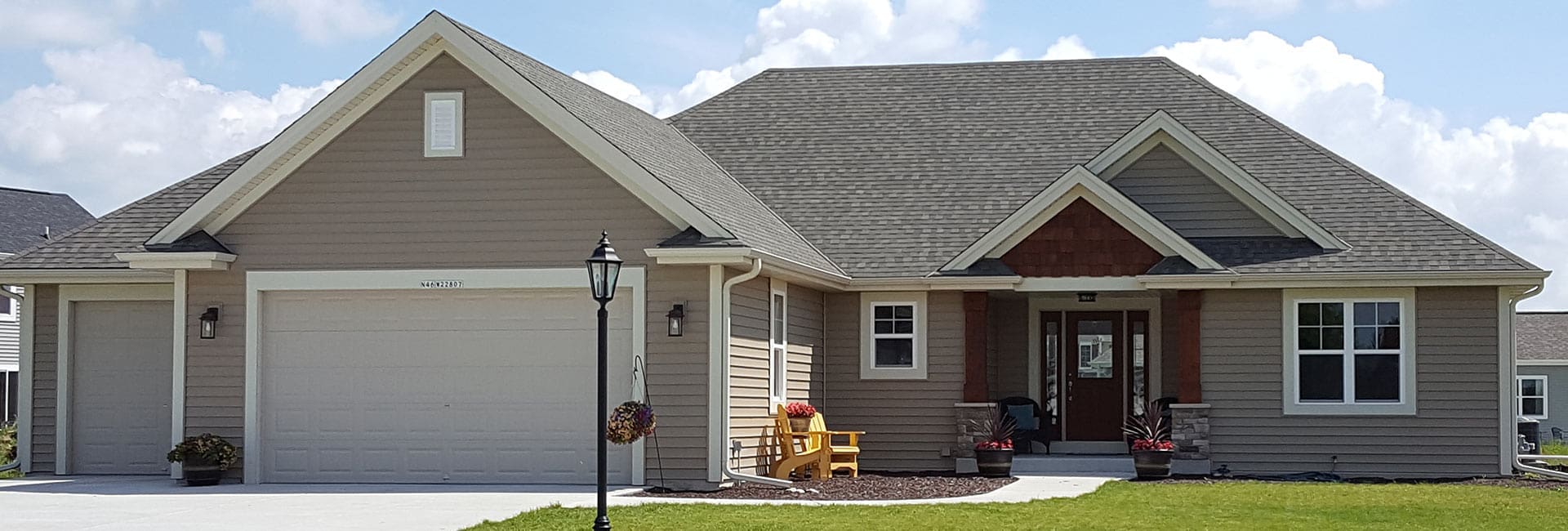 Front elevation of the Carrington II model home